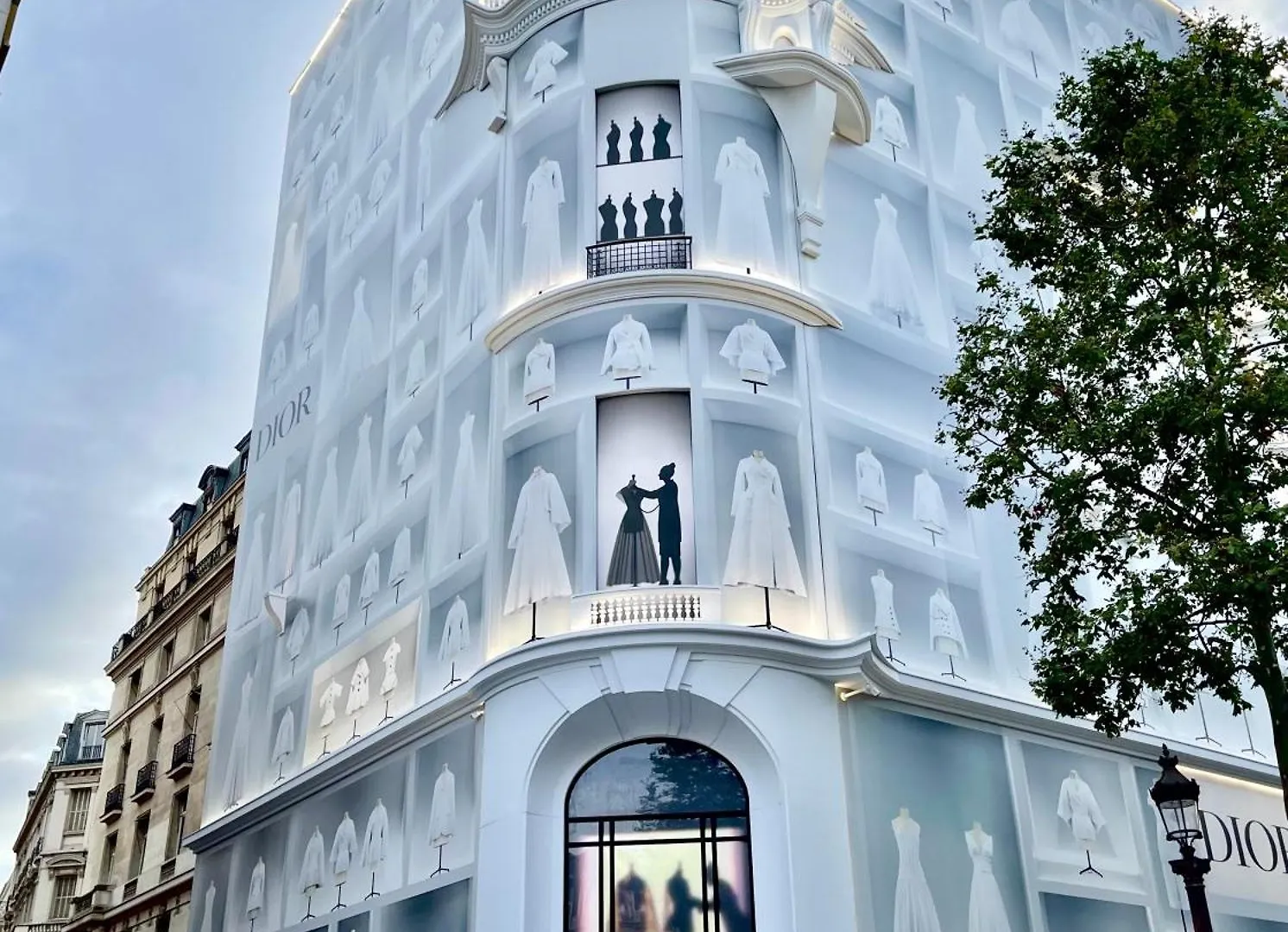 Avenue Montaigne Paris Bienvenue Apartment 0*,