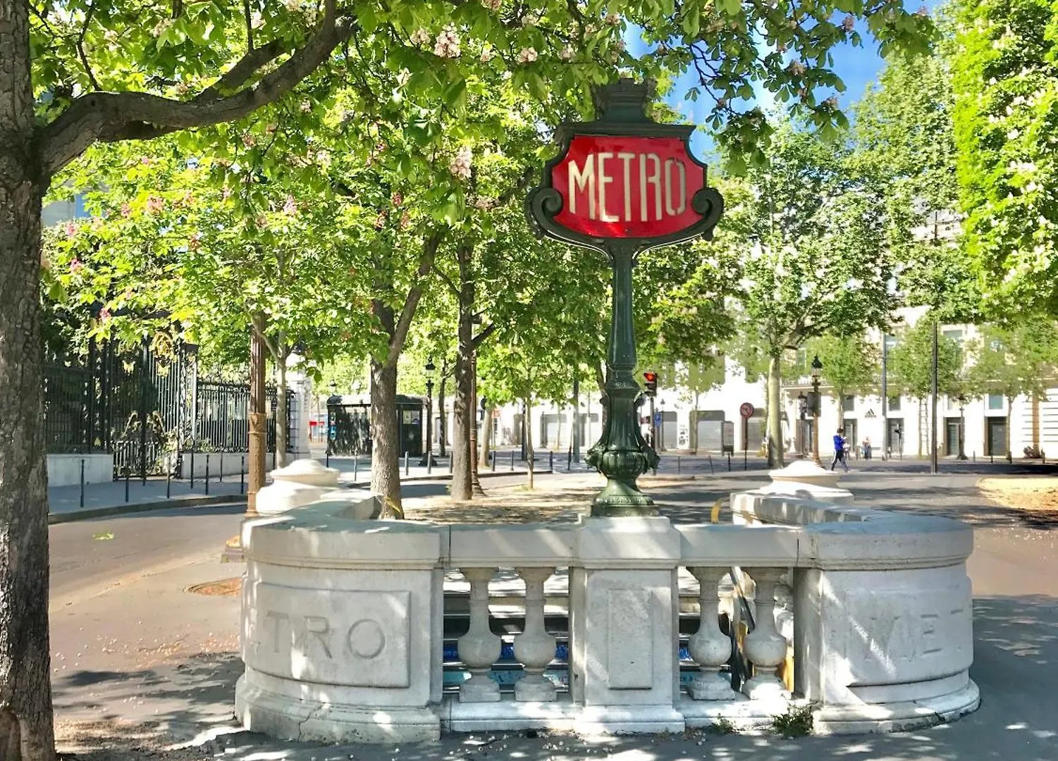 Avenue Montaigne Paris Bienvenue Apartment